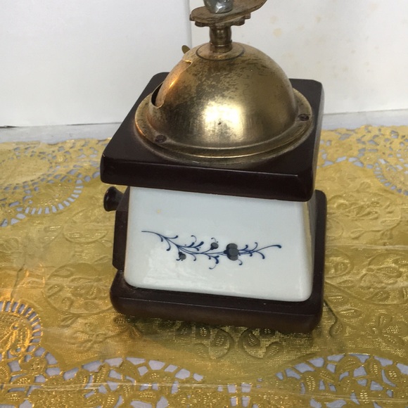 Coffee Mill/Grinder - Picture 5 of 7